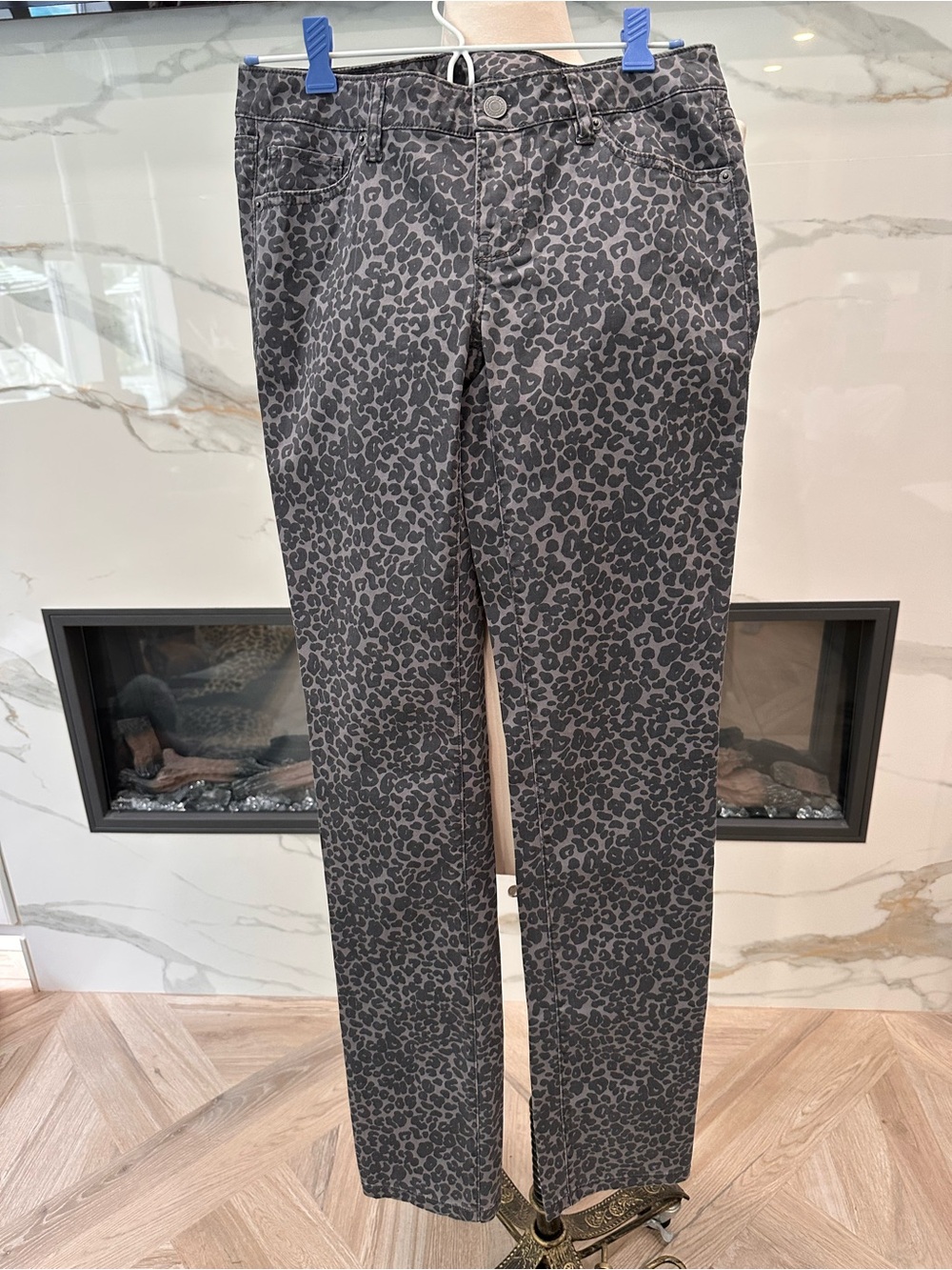 LONDONJEAN Gray and Charcoal Leopard-Print Jean Tall